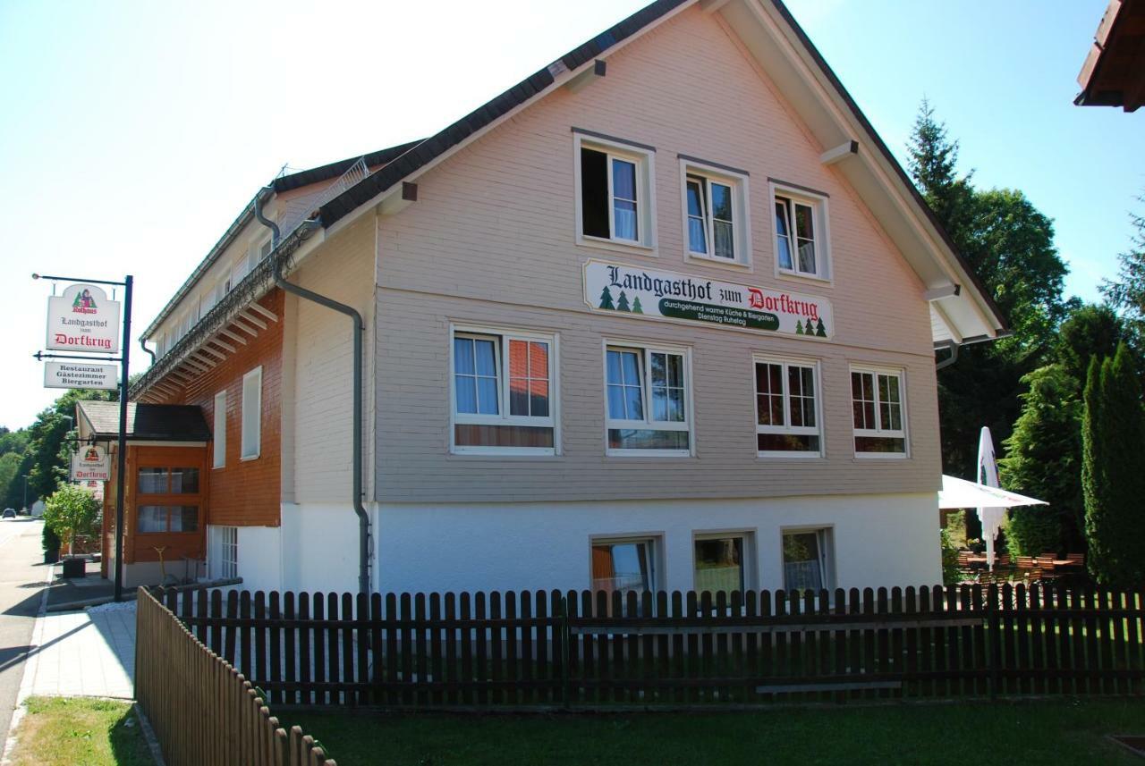 Hotel Landgasthof Zum Dorfkrug Häusern Exteriér fotografie